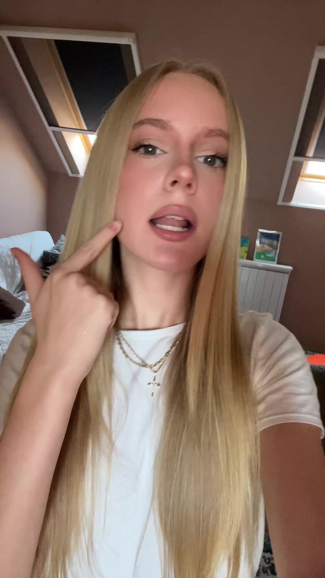 @Emese