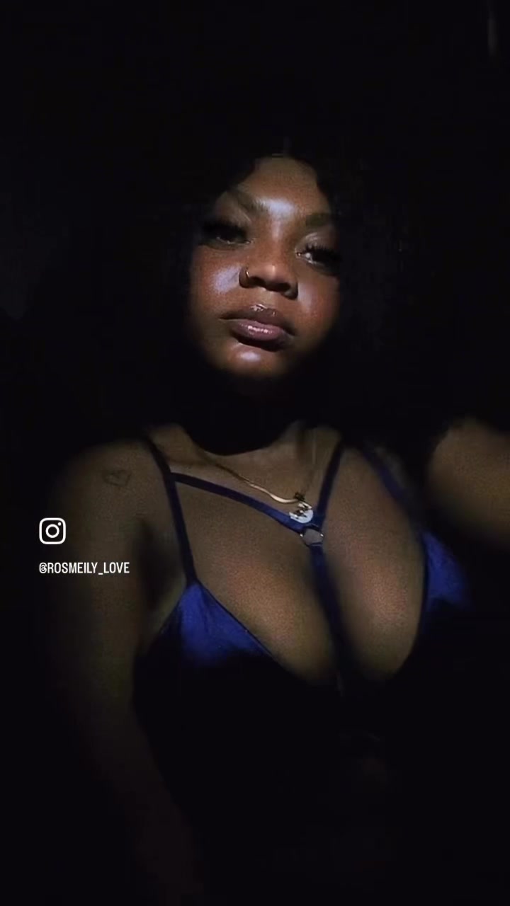 @Rosmeily 👄