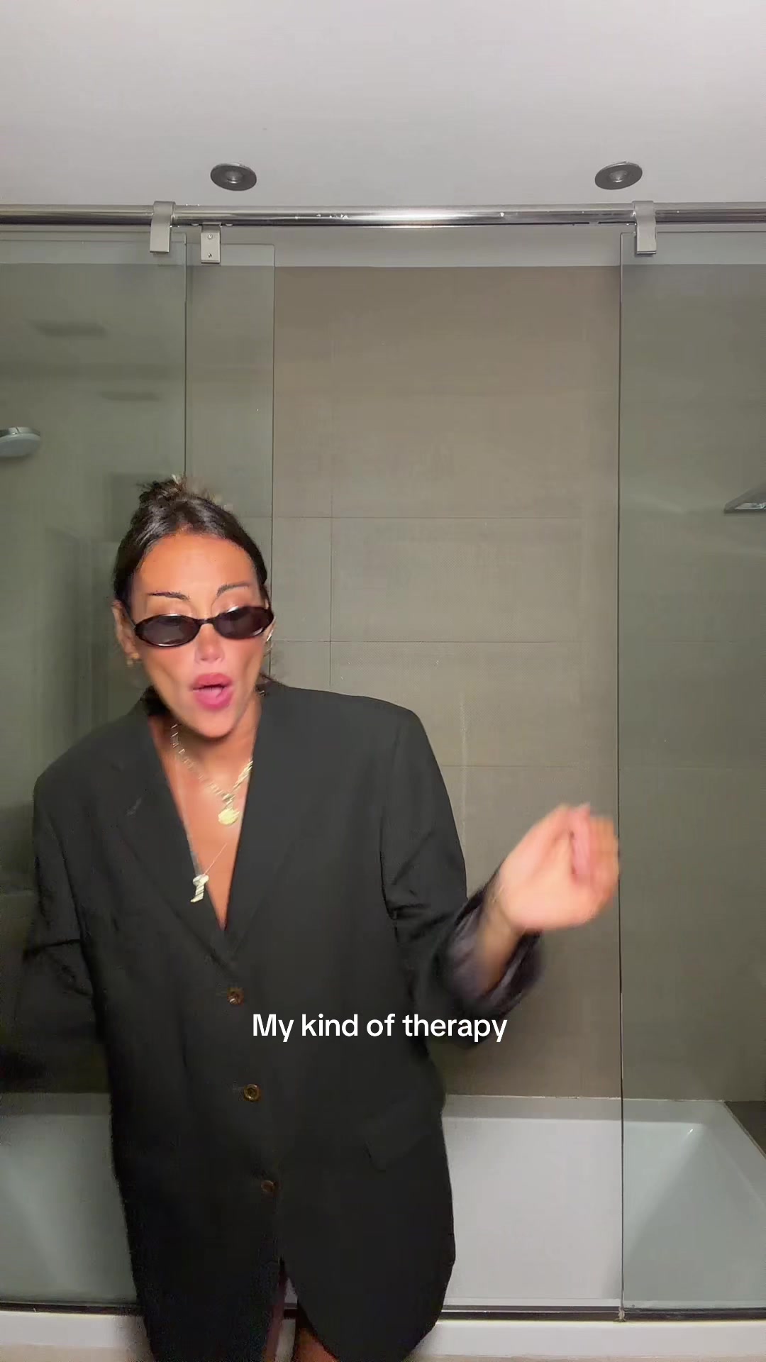@LIA MIZRAHI