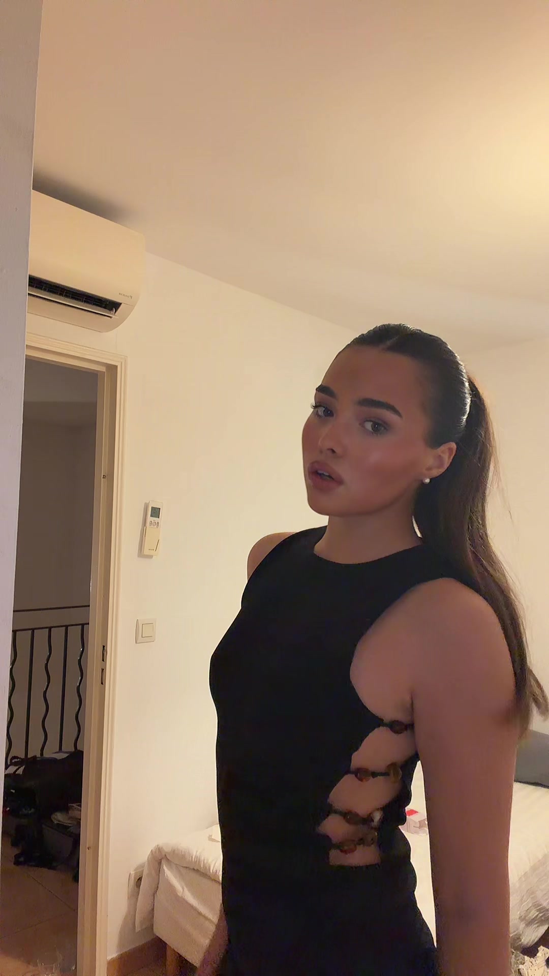 @laurencozens