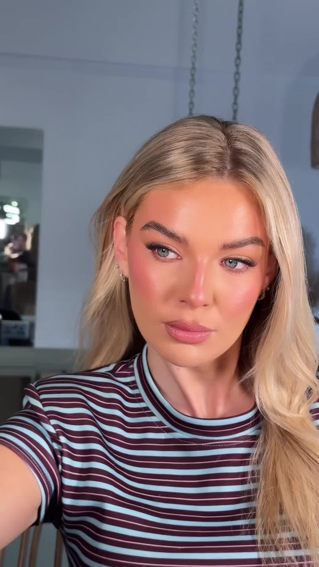 @Hollyburnellx