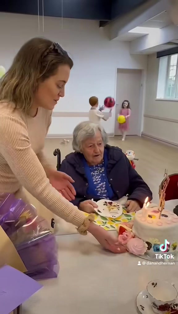 @Dan And Her Nan