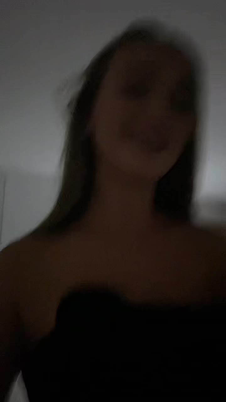 @Caitlinburke