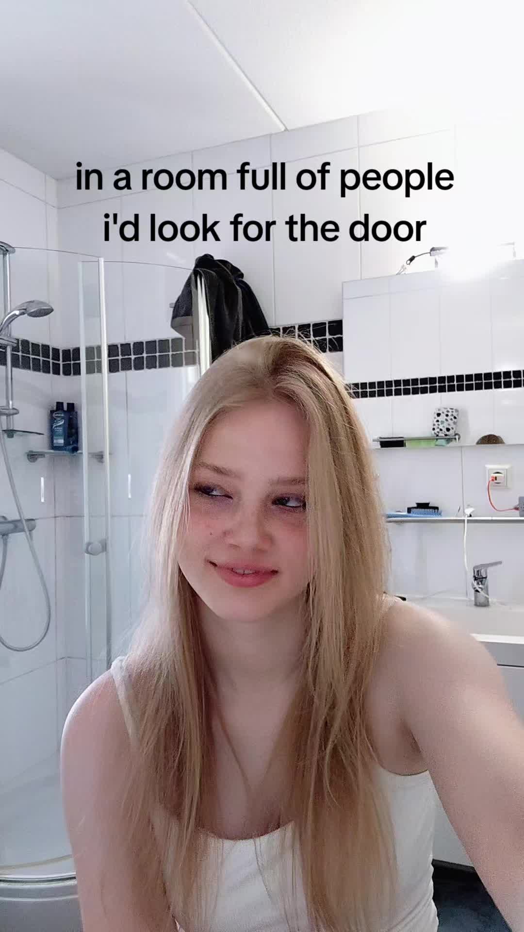 @😝