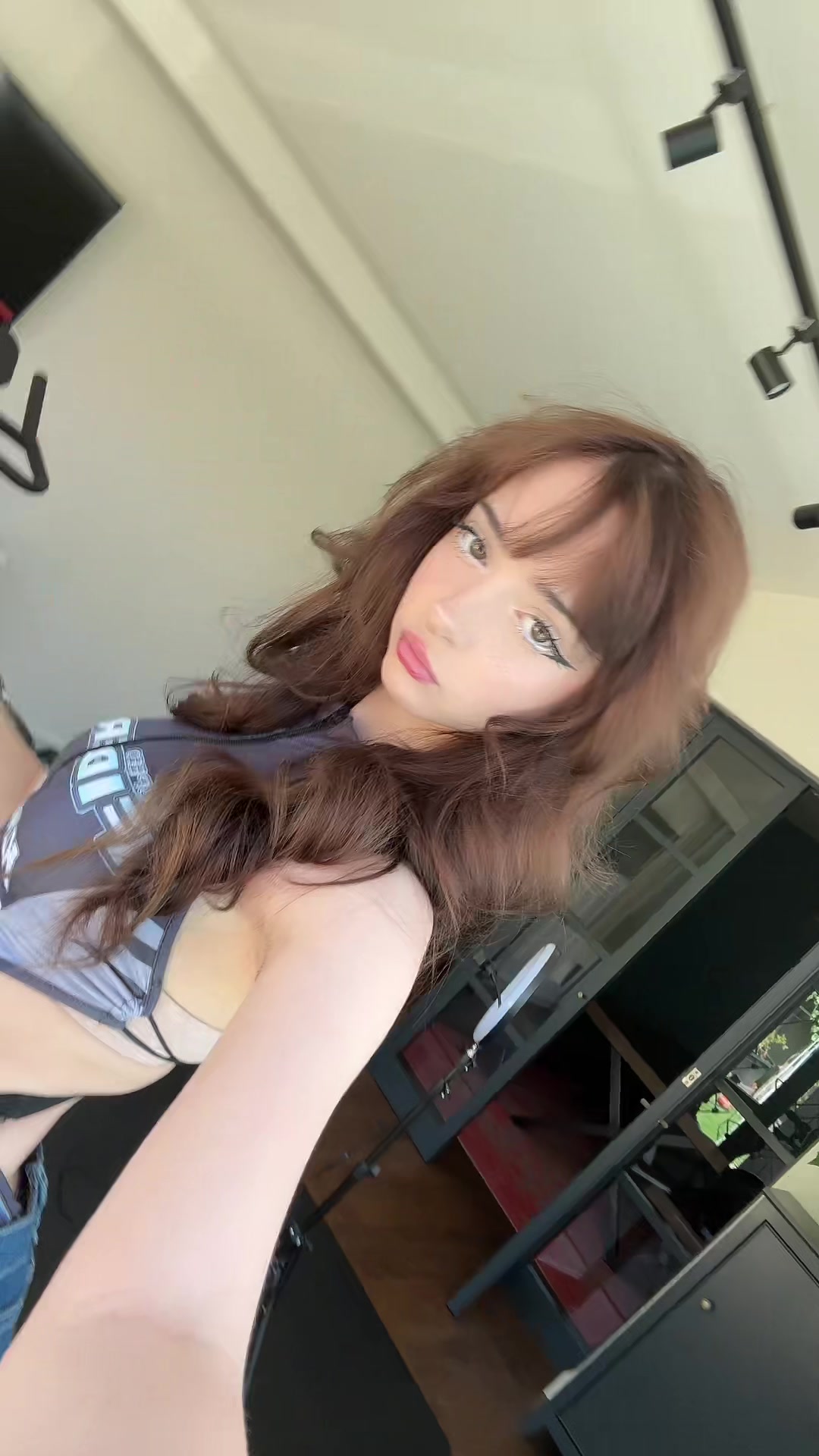 @ella
