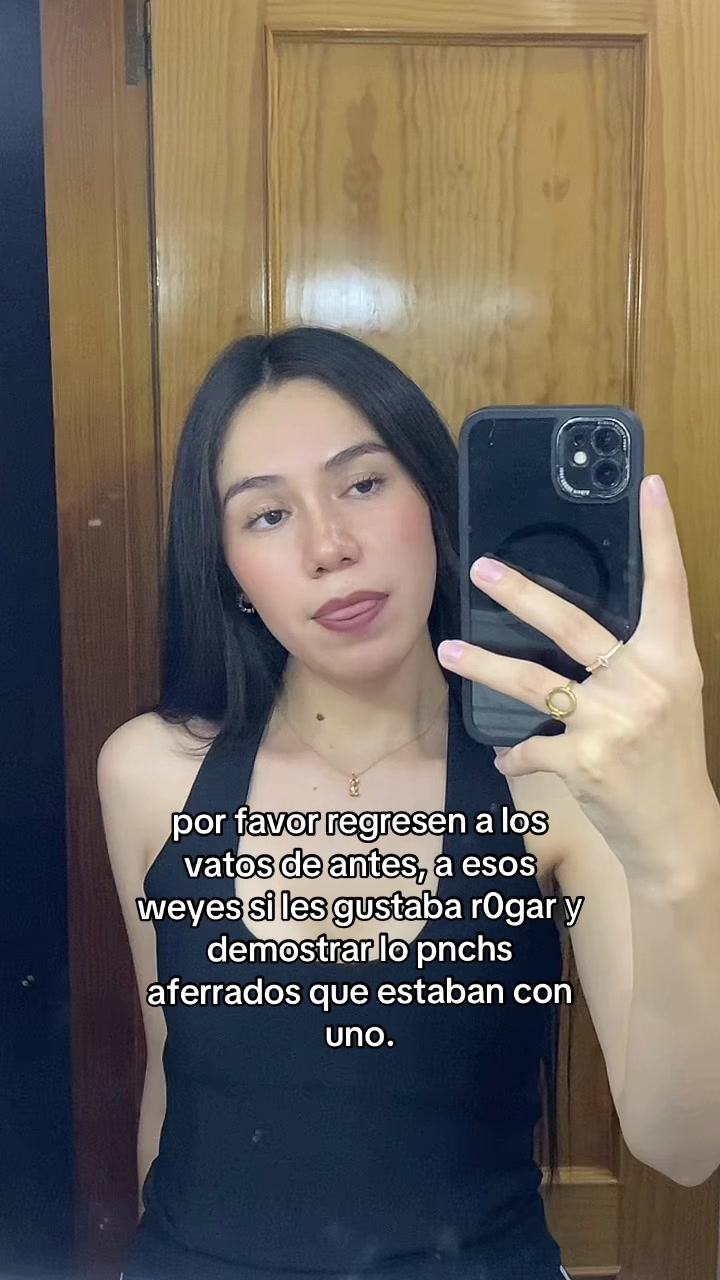 @🦦