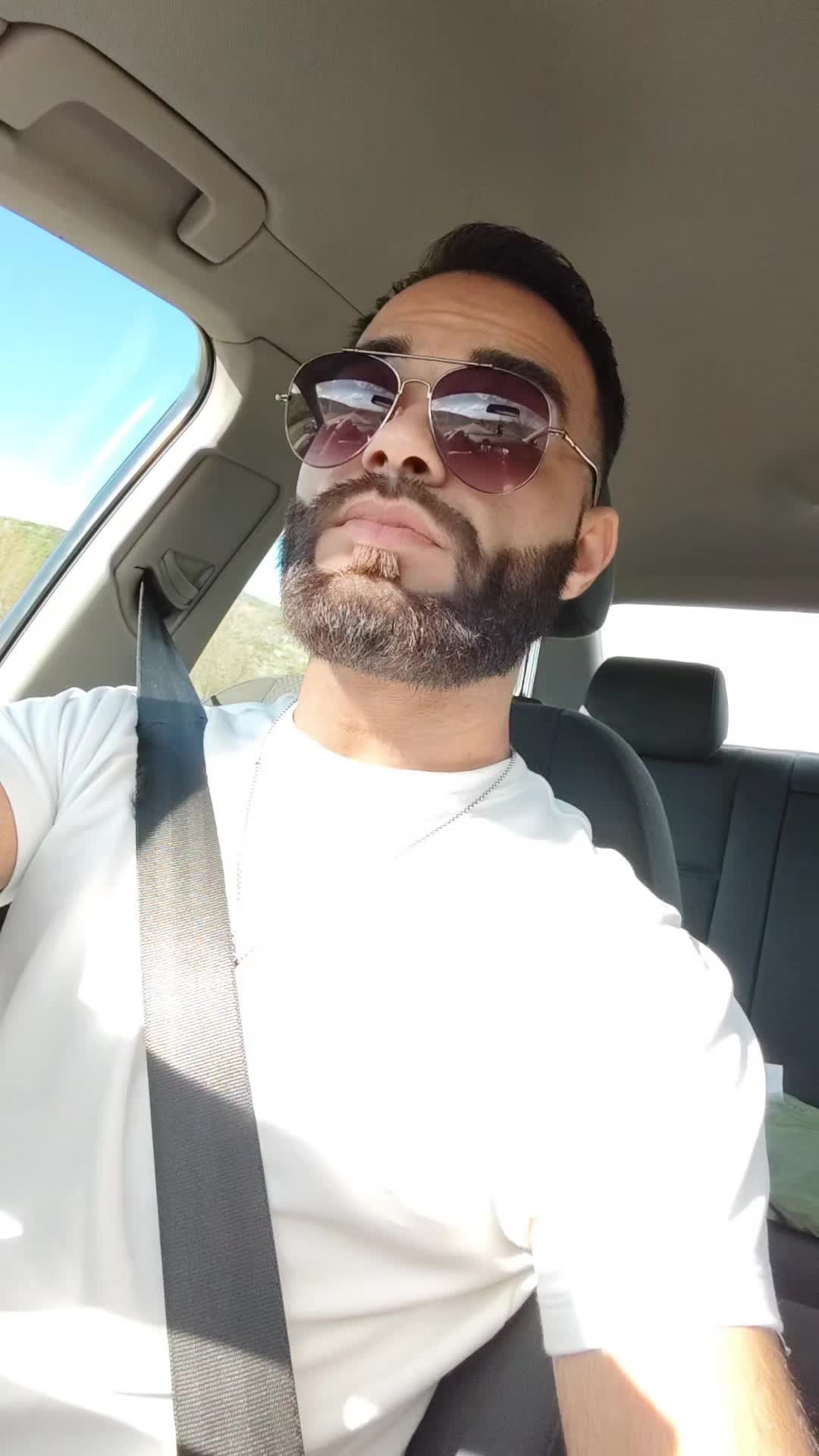 @Емo