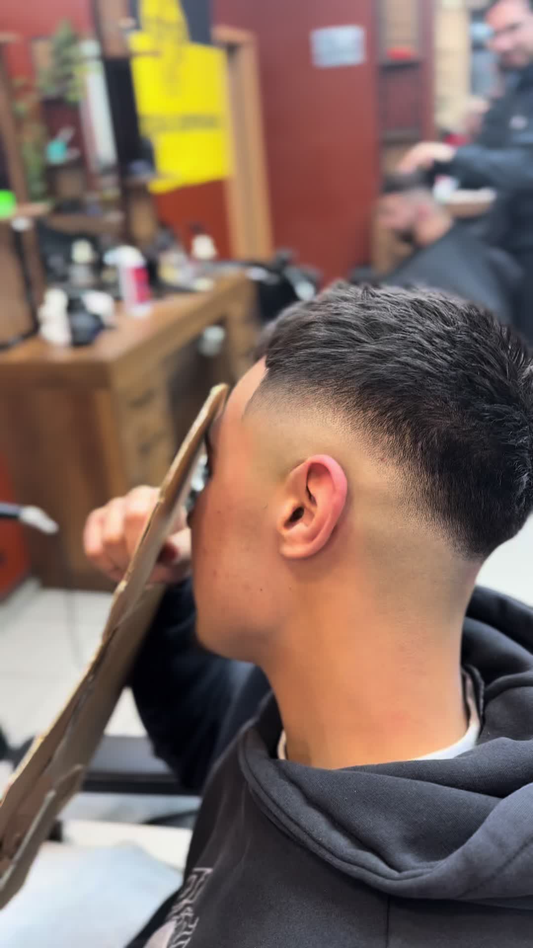 @Abdi der Friseur💈