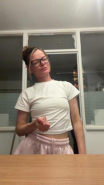 @justmekayleigh
