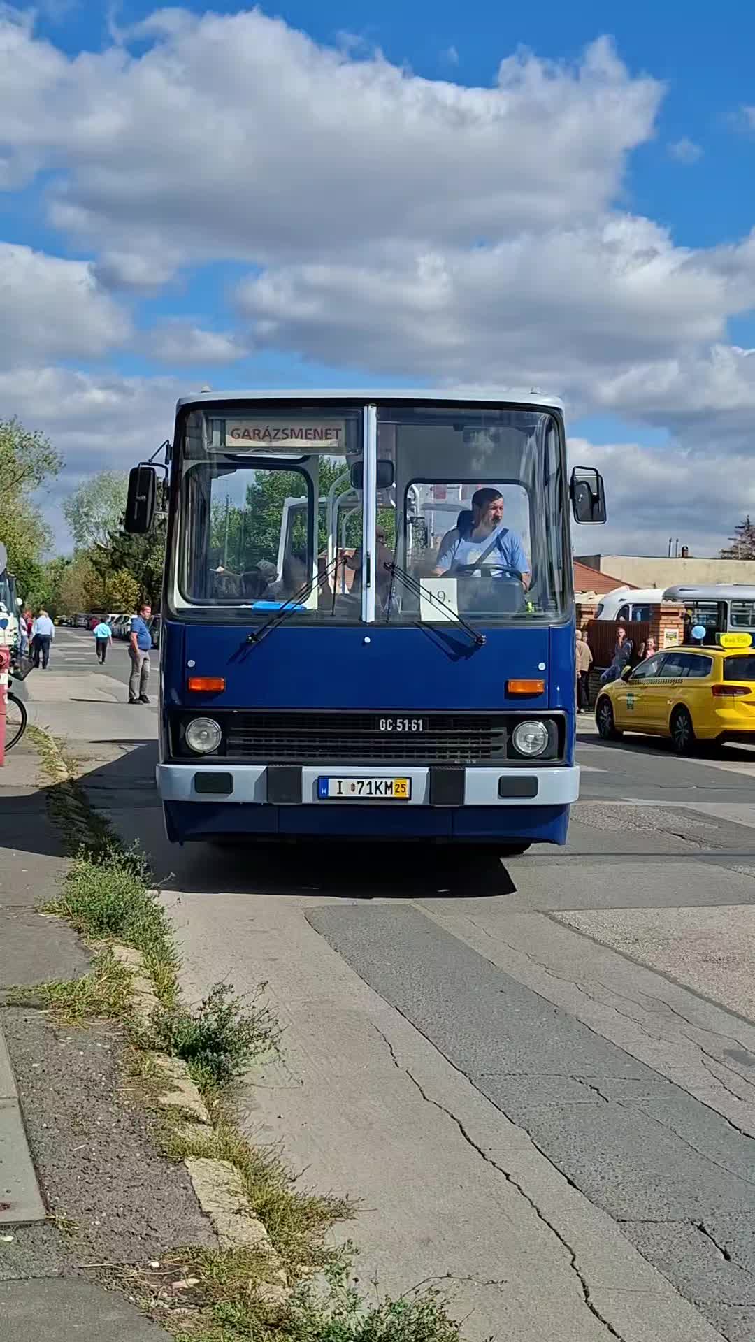 @𝑄𝑦𝑟𝑒𝑥
