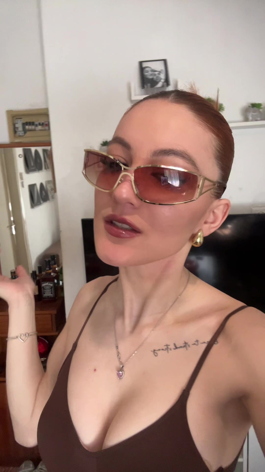 @👩🏼🦰