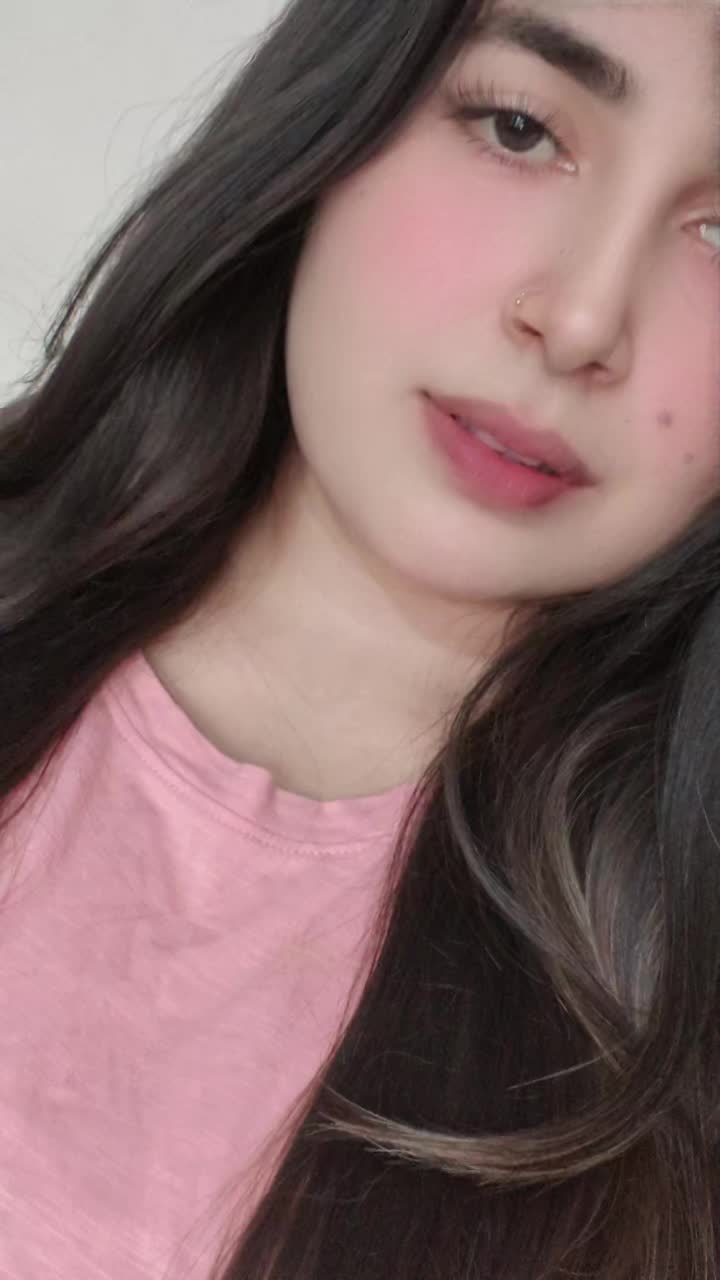 @missqueen2064