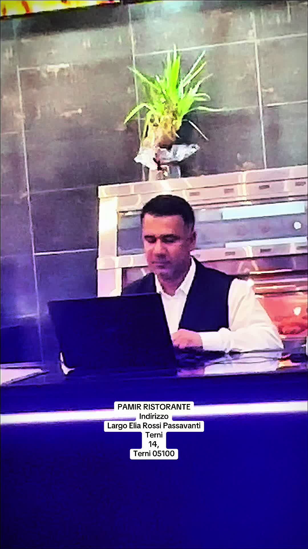 @Hekmat..Khogyani 🇦🇫