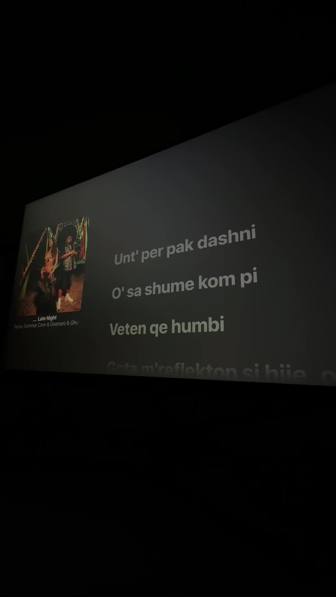 @🎧