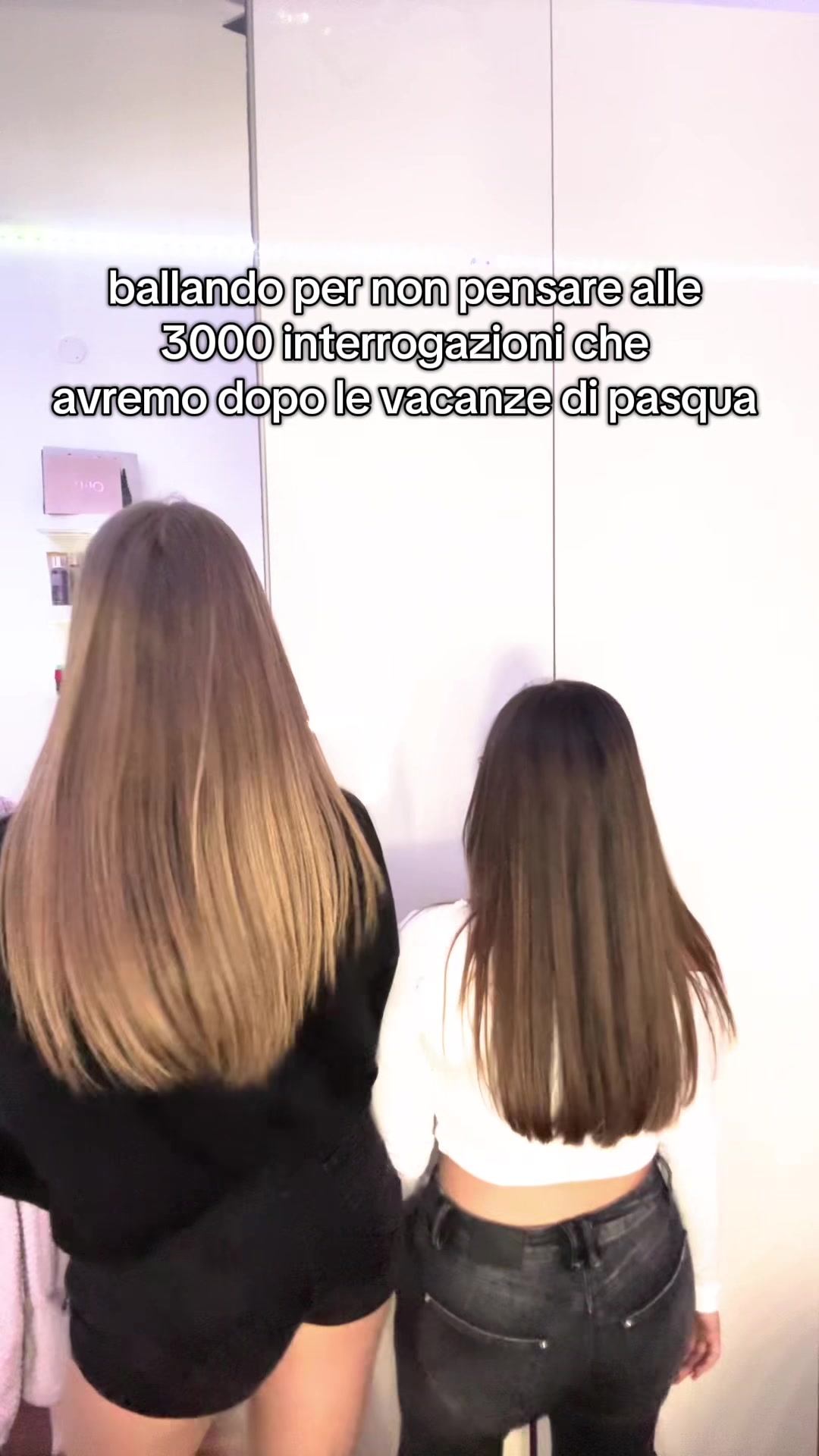@👸🏼👸🏻