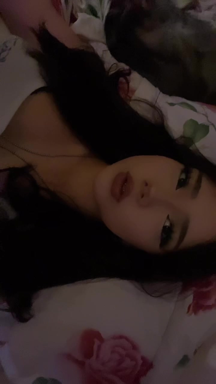 @??