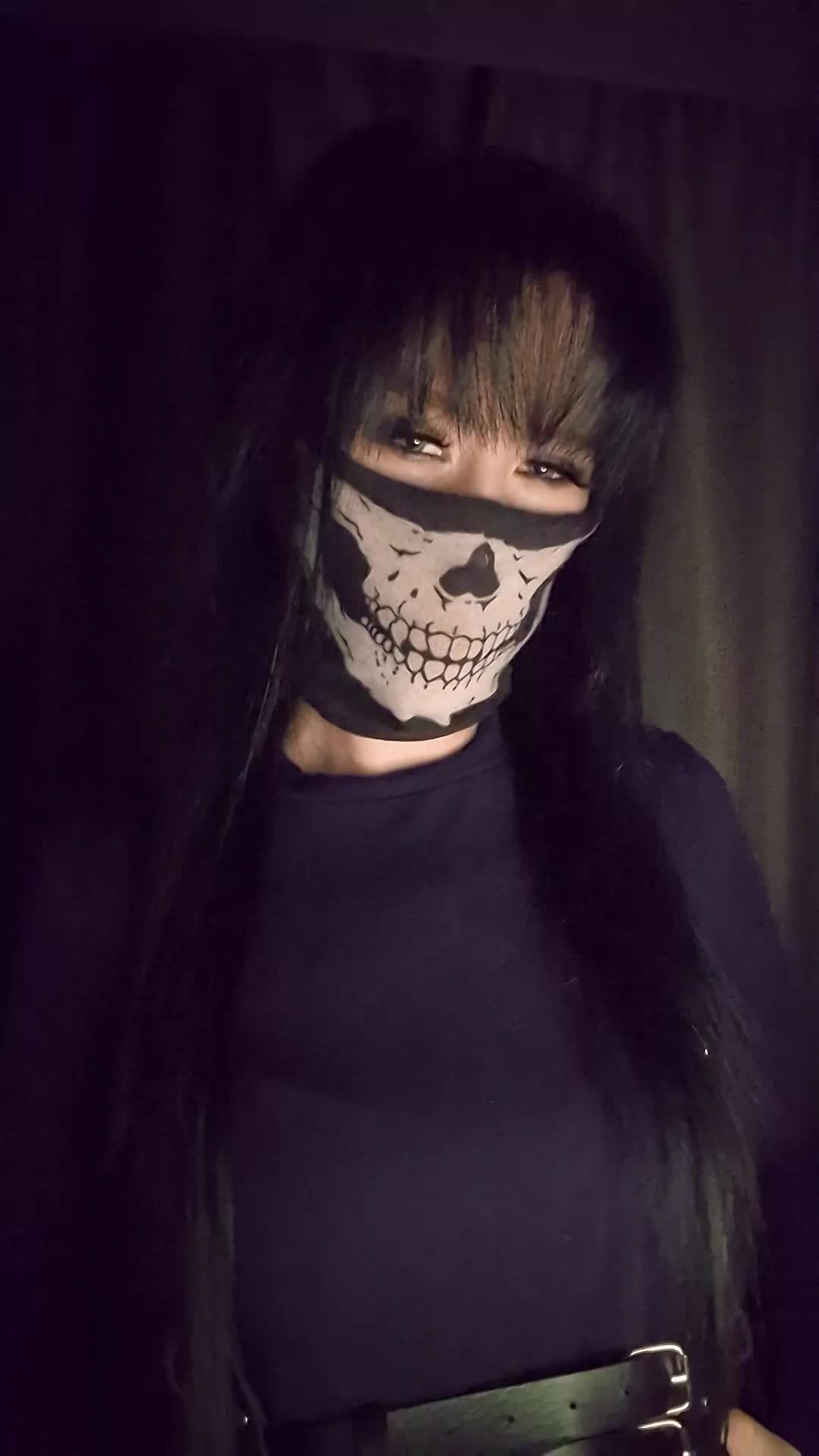 @𝔏𝔦𝔱𝔱𝔩𝔢 𝔡𝔢𝔪𝔬𝔫😈🥀📚