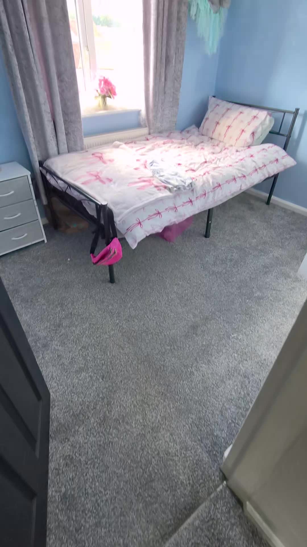 @kirstylou01