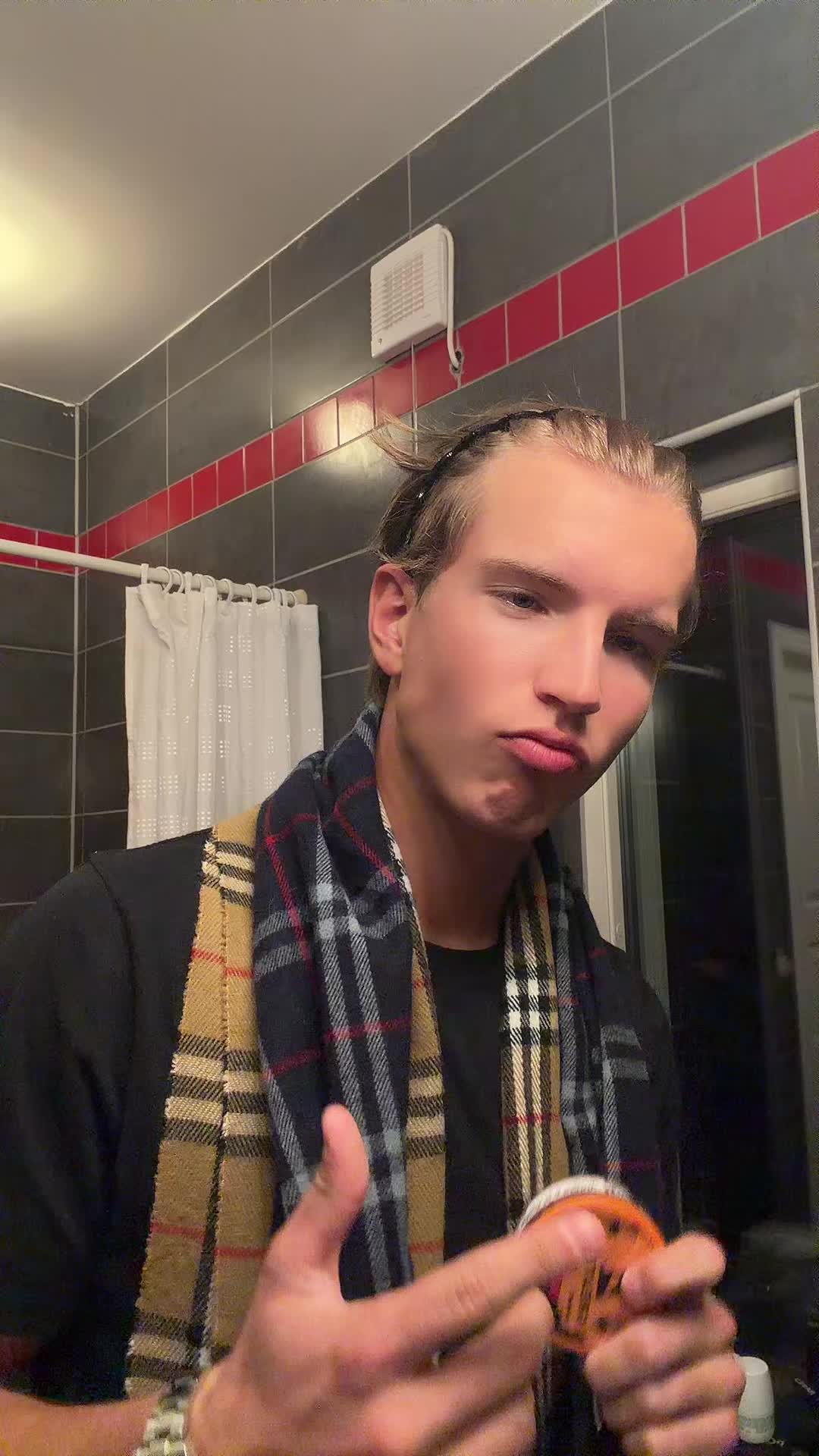 @Prince of Sweden