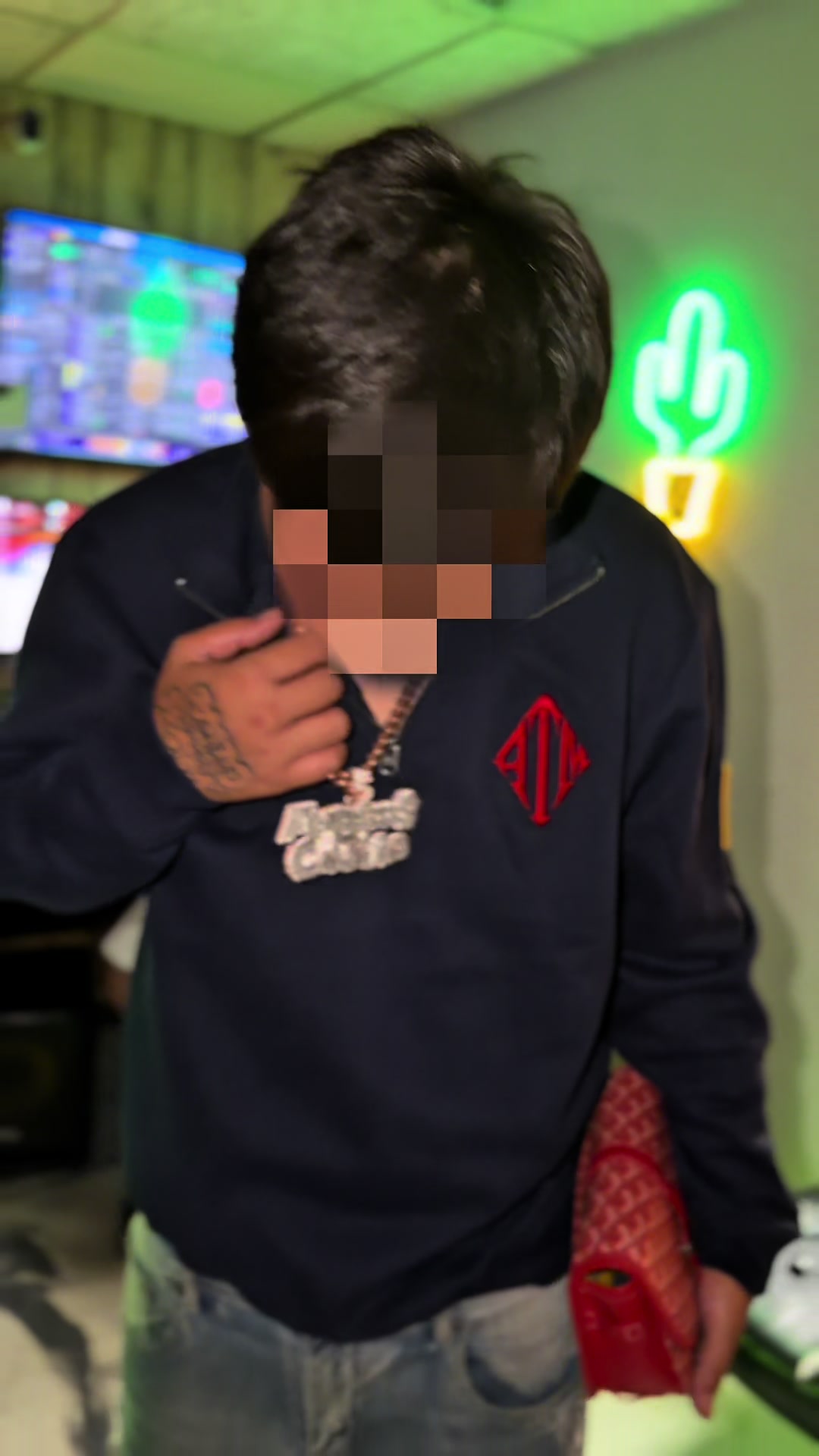 @Addicted To Money