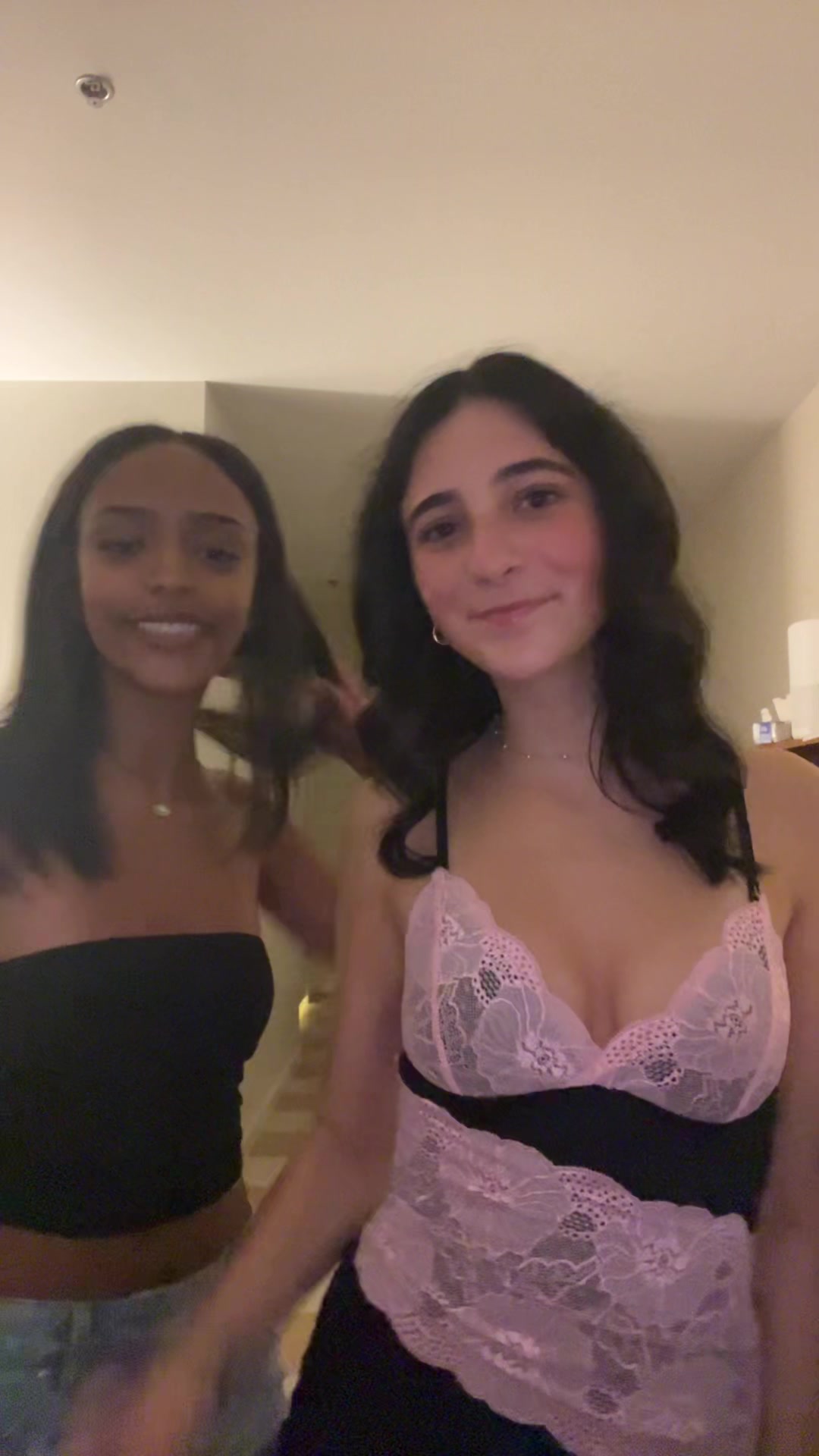@niki