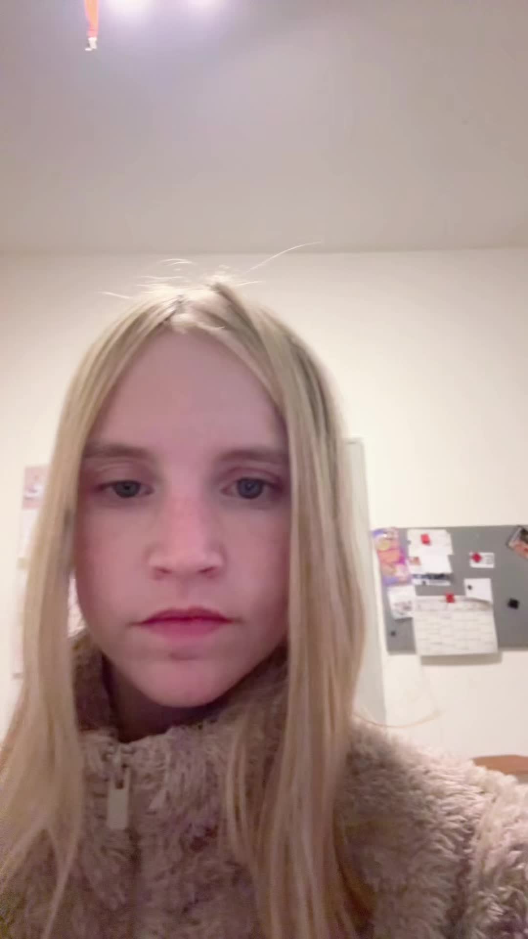 @Sein_mädchen{M}