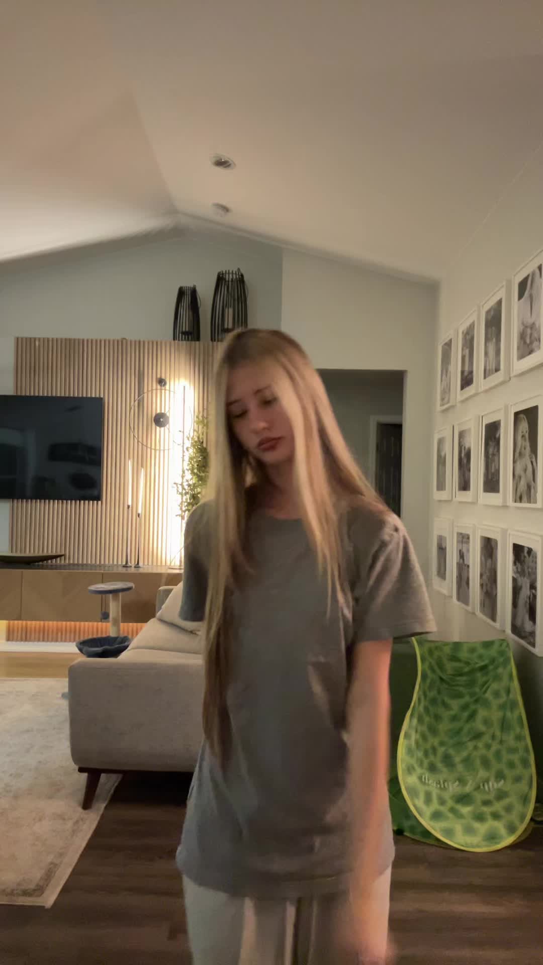 @isabella dimov