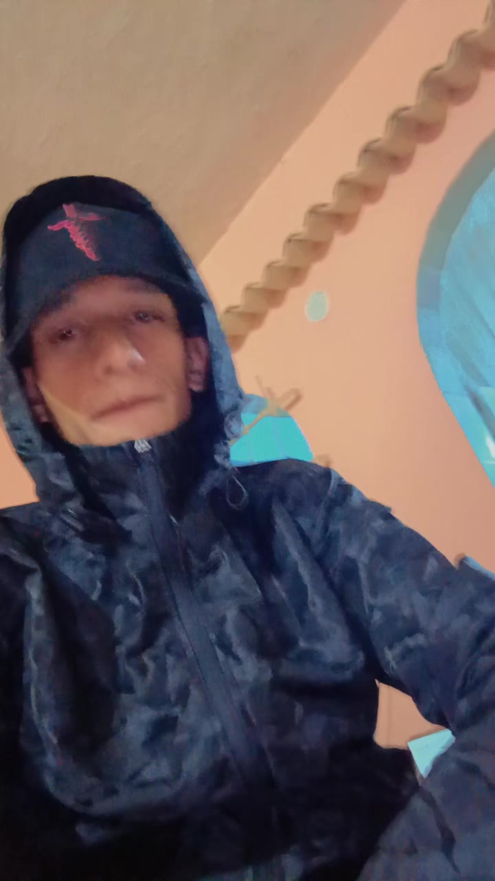 @Alejxx🖤