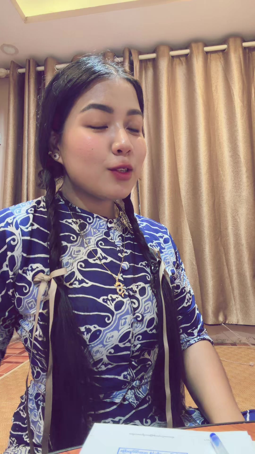 @khin zu paing