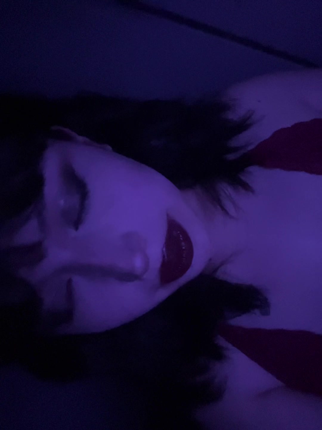 @bella