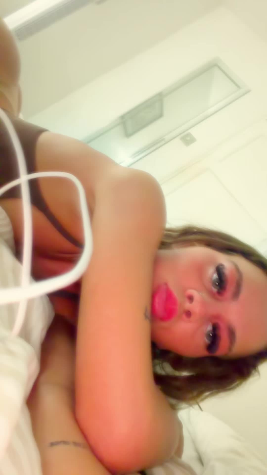 @lilylamptey