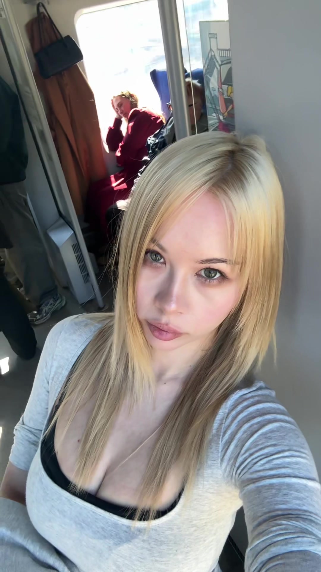 @Ipo11y_vlogs