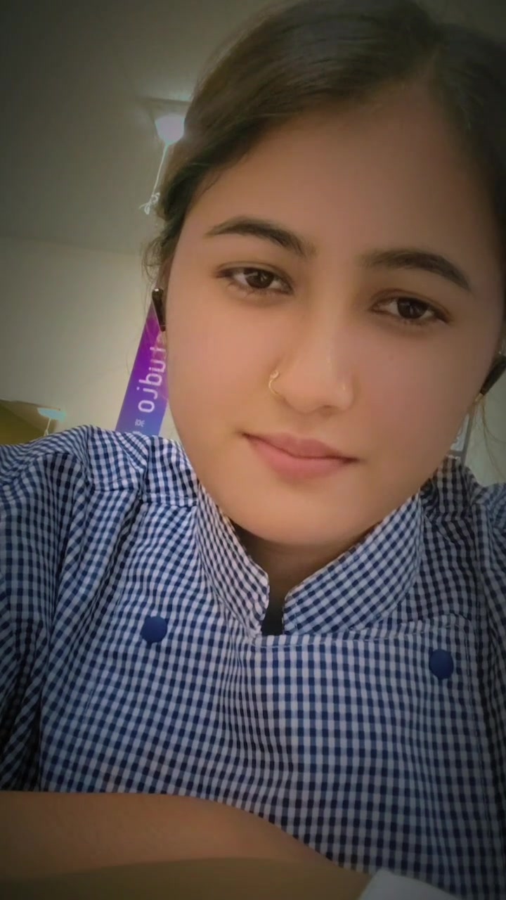 @JANU❤️💫