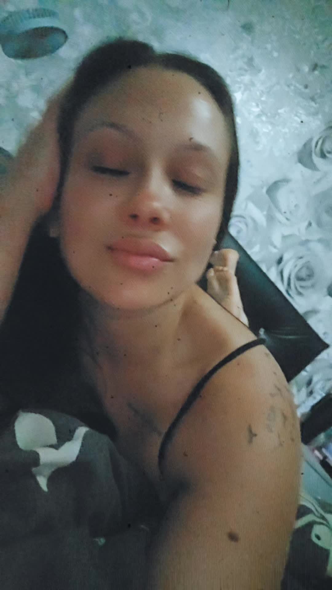 @Live♥️Love♥️Laugh