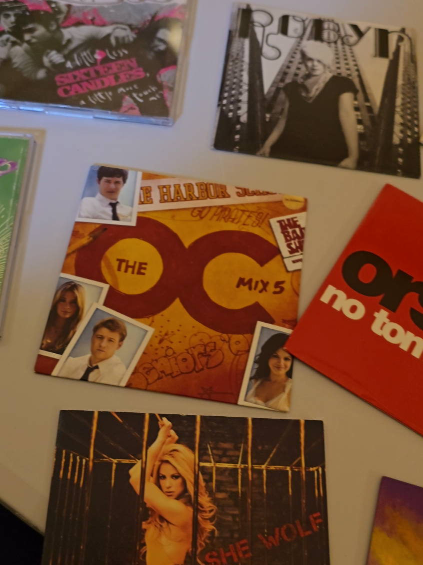 @Emma | Gigs | Vinyl