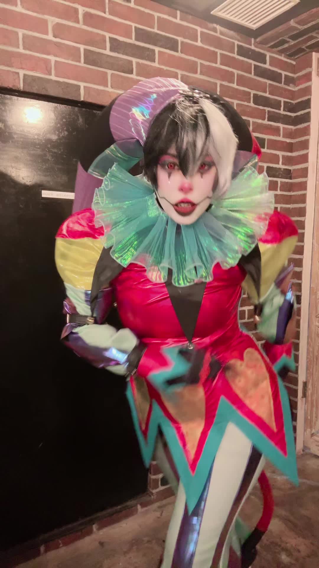 @YURIKO TIGER (ユリコタイガー)
