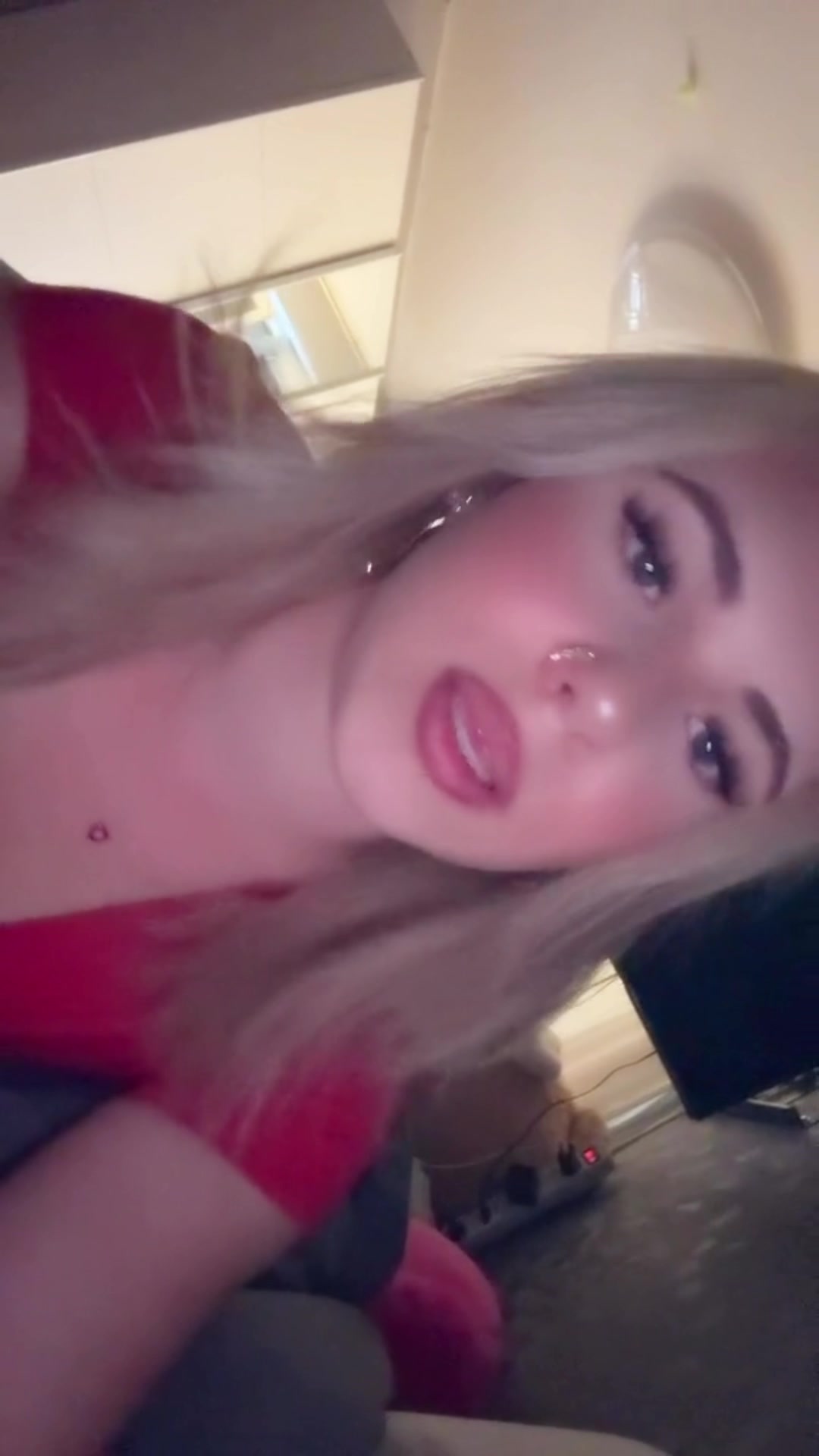 @𝑠🍒