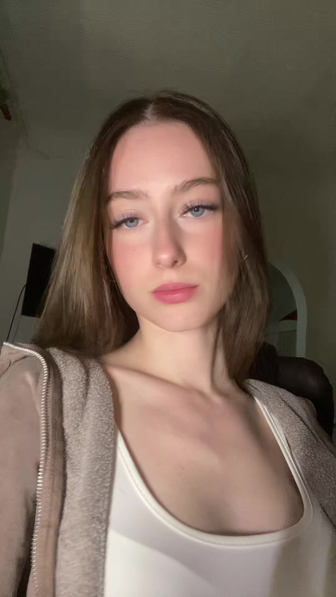 @Vivii👸🏻