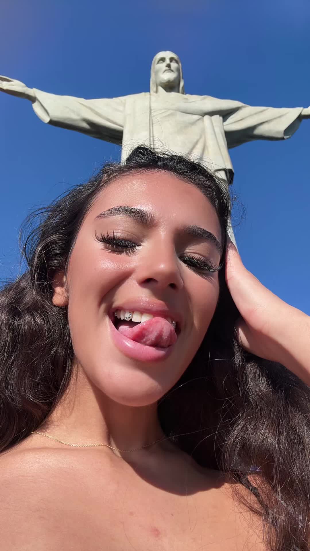 @LAEYA