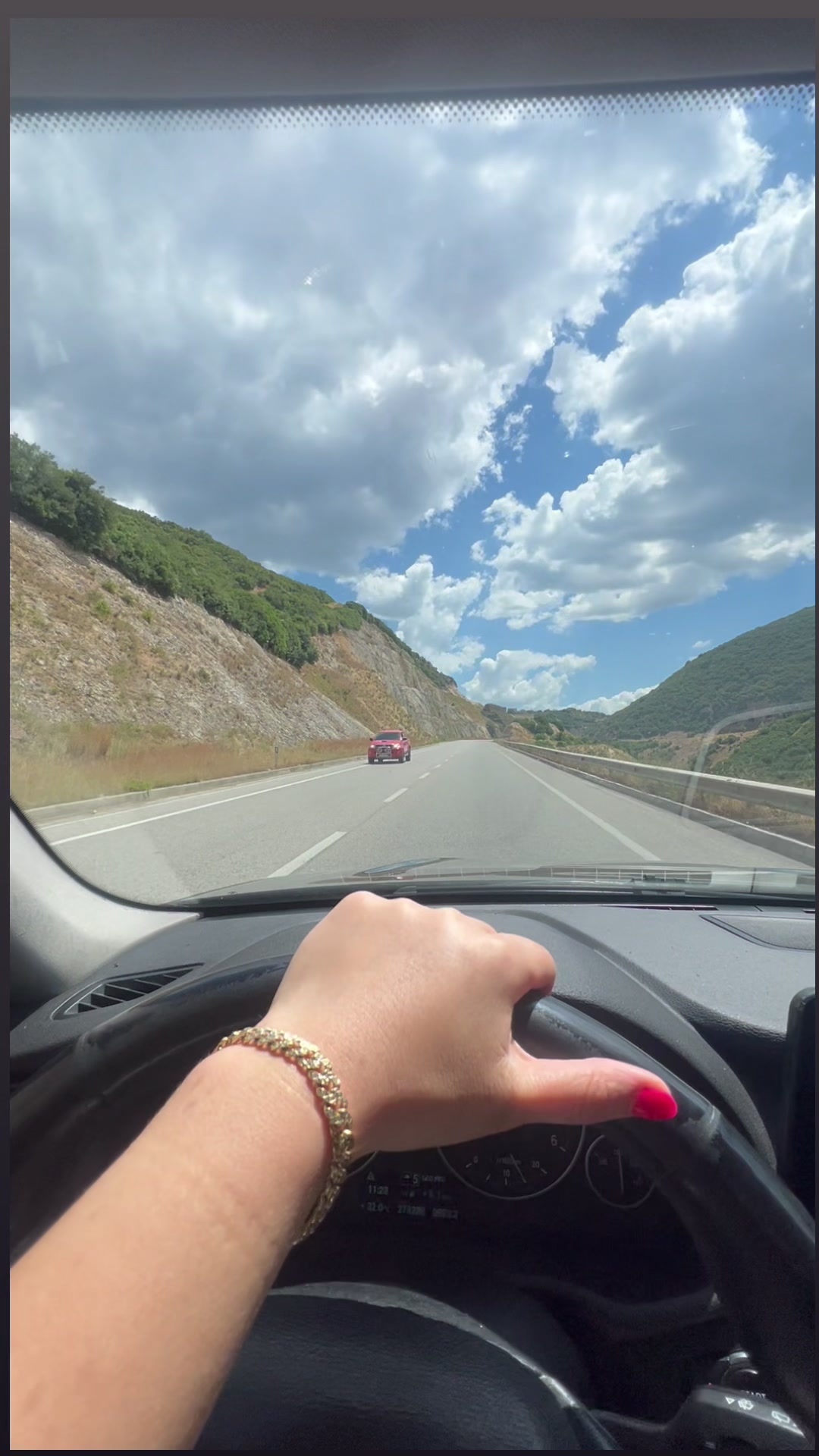 @Ina_nails