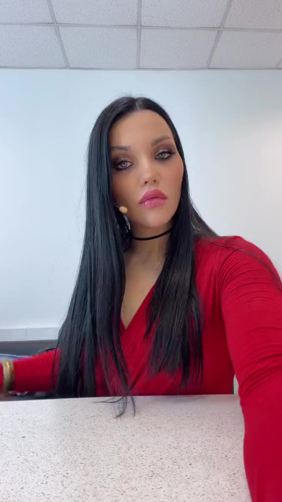 @Anna Varta