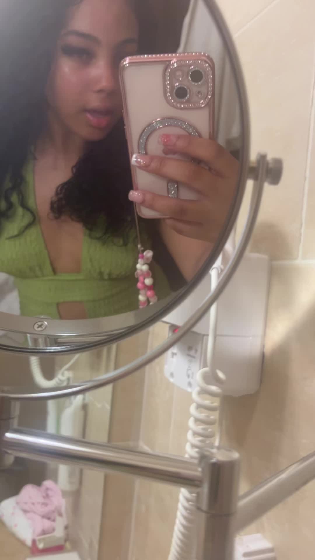 @🫧