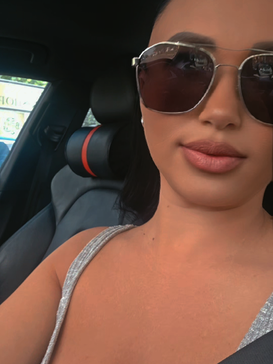 @Adina93
