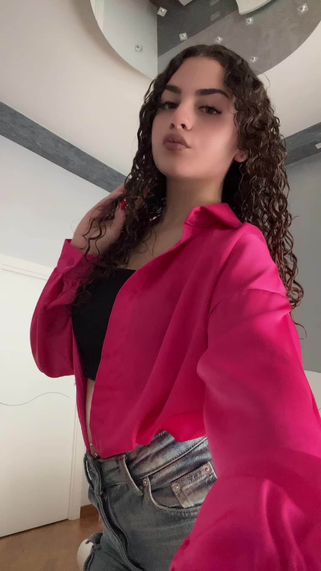 @𝑔𝒾𝑜