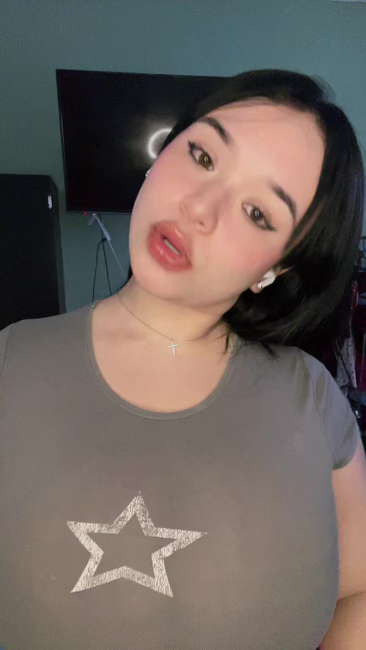 @Sarah neft 🍒