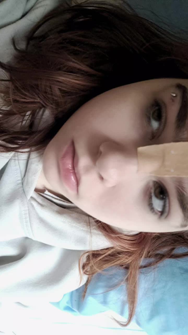 @✌️🥹
