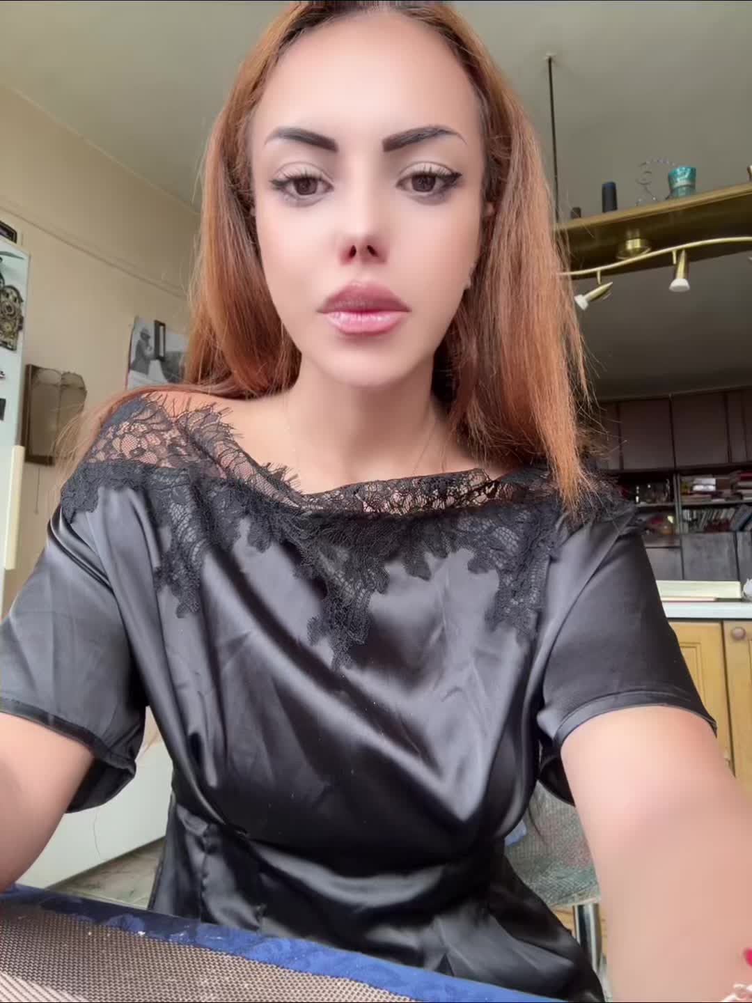 @_patrisiq_