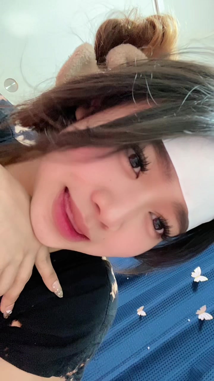 @.dwiiayuu