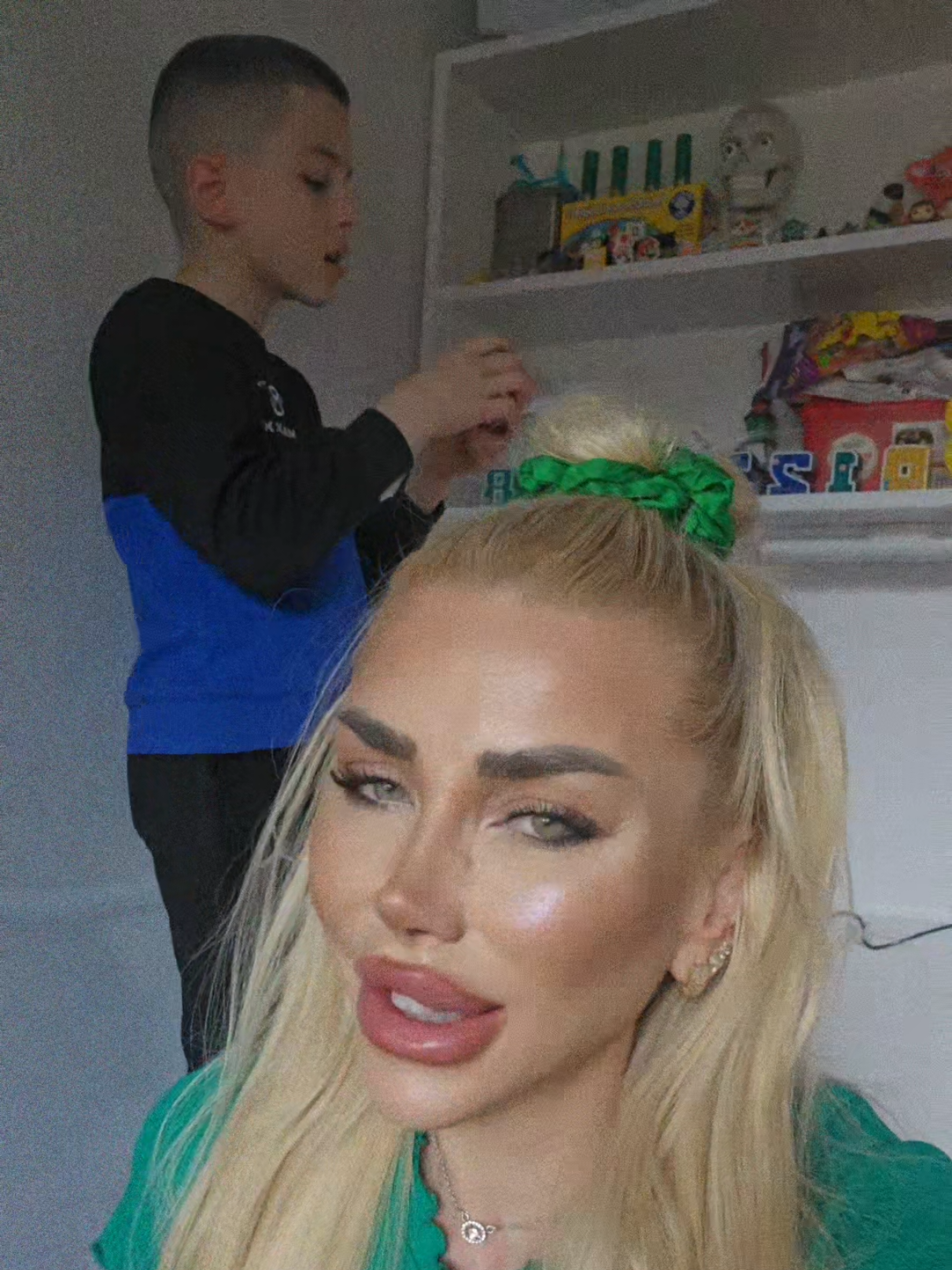 @𝐌𝐄𝐃𝐈 𝐇𝐑𝐈𝐒𝐓𝐎𝐕𝐀