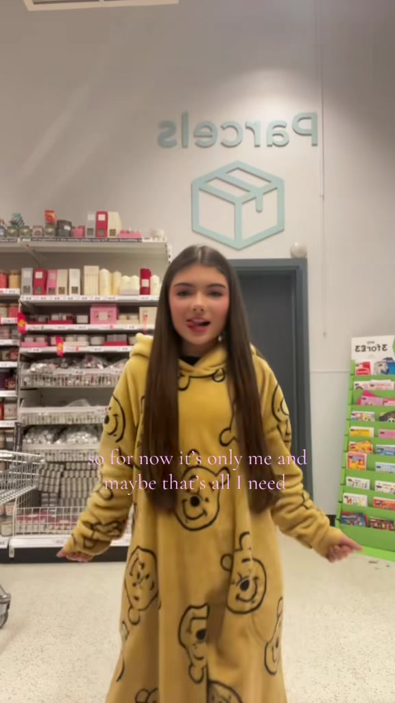 @𝓡𝓮𝓫𝓮𝓬𝓬𝓪 𝓔𝓶𝓲𝓵𝔂